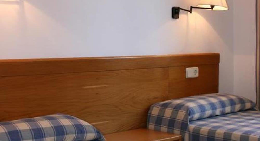 Apartamentos S'Olivera Каньямель Екстер'єр фото